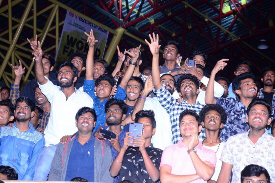 World-Famous-Lover-Movie-Pre-Release-Event-at-Vizag